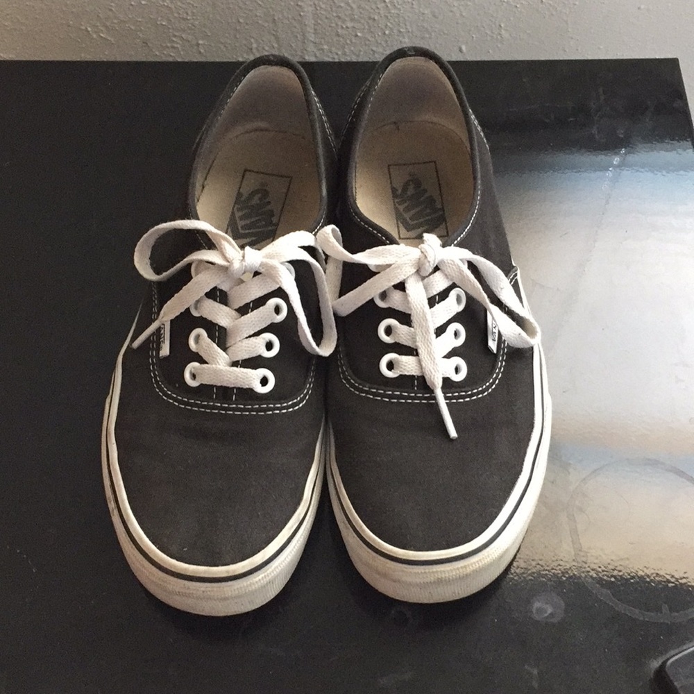 Vans authentic size 6 men 7.5 women